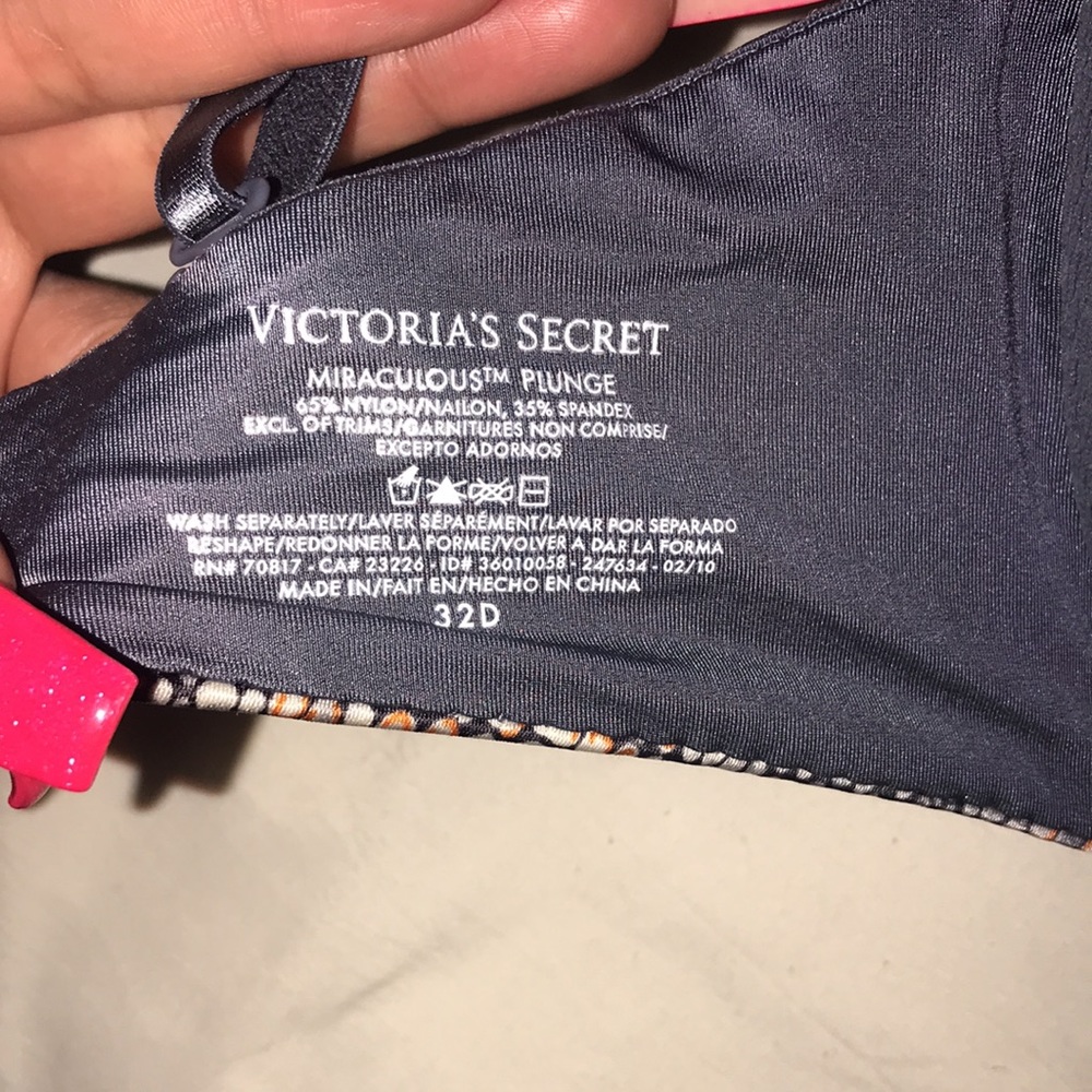 Bra - Picture 3 of 3